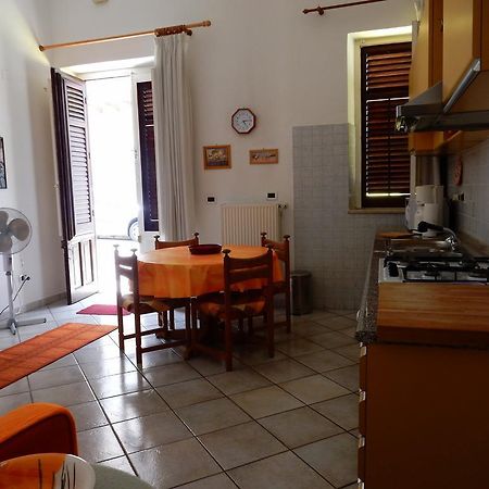 Terrasini Siracasa Apartment Ruang foto