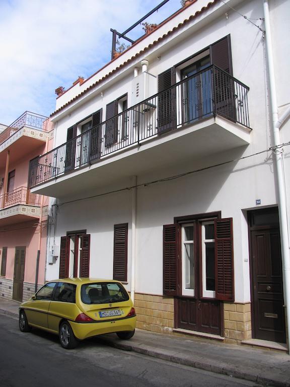 Terrasini Siracasa Apartment Ruang foto